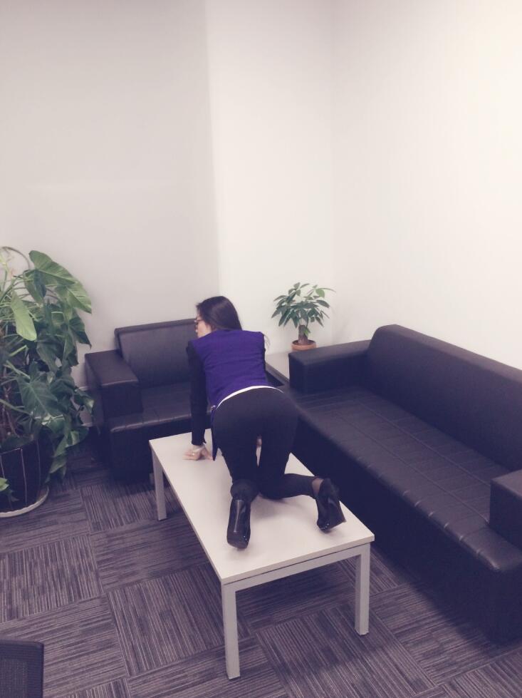 新嫩的大屁股，是多少男人夢寐以求的玩物