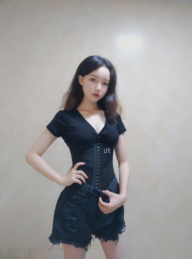 有一個(gè)可愛性感的日本女友是什么樣的體驗(yàn)？