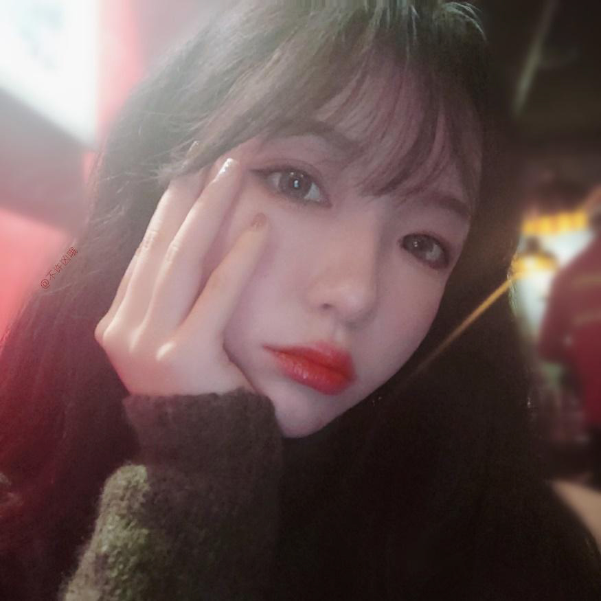 有一個(gè)可愛性感的日本女友是什么樣的體驗(yàn)？