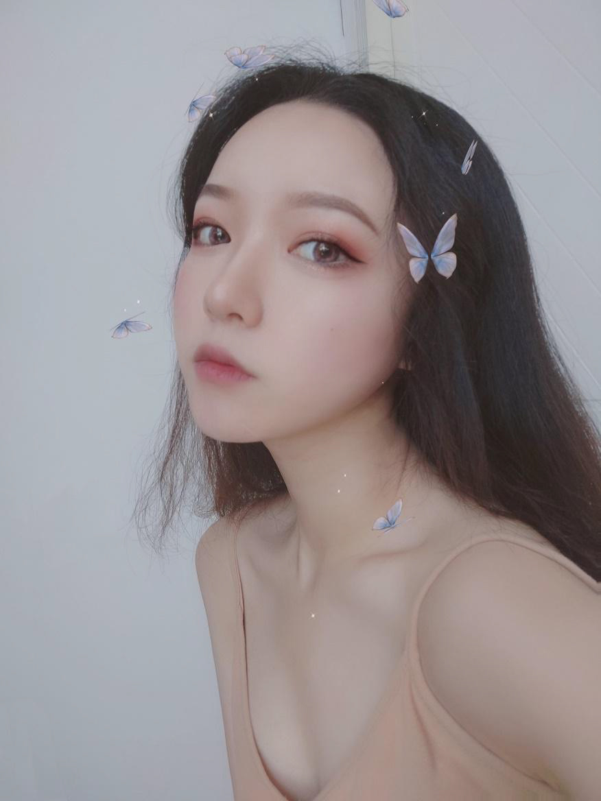 有一個(gè)可愛性感的日本女友是什么樣的體驗(yàn)？