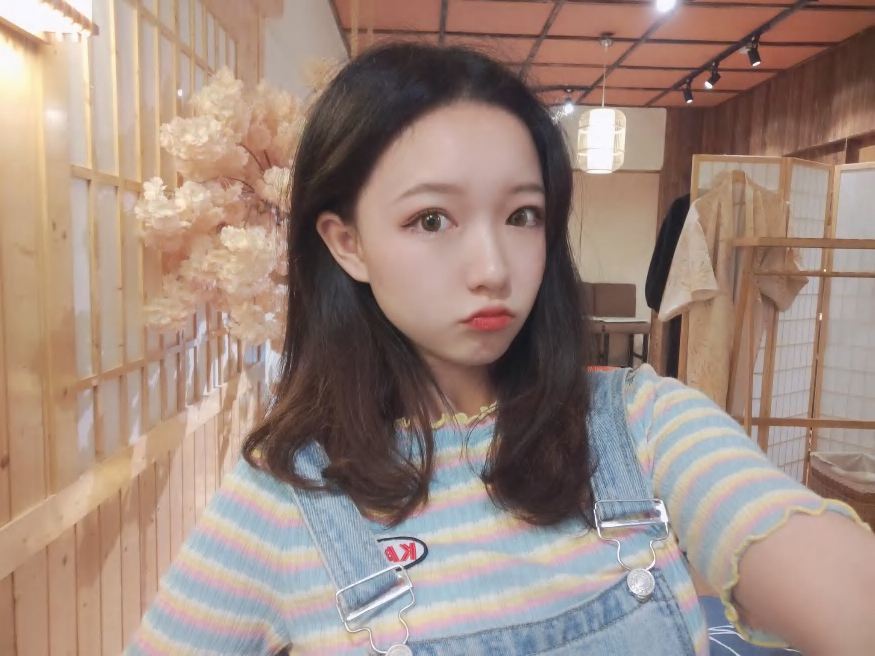 有一個(gè)可愛性感的日本女友是什么樣的體驗(yàn)？
