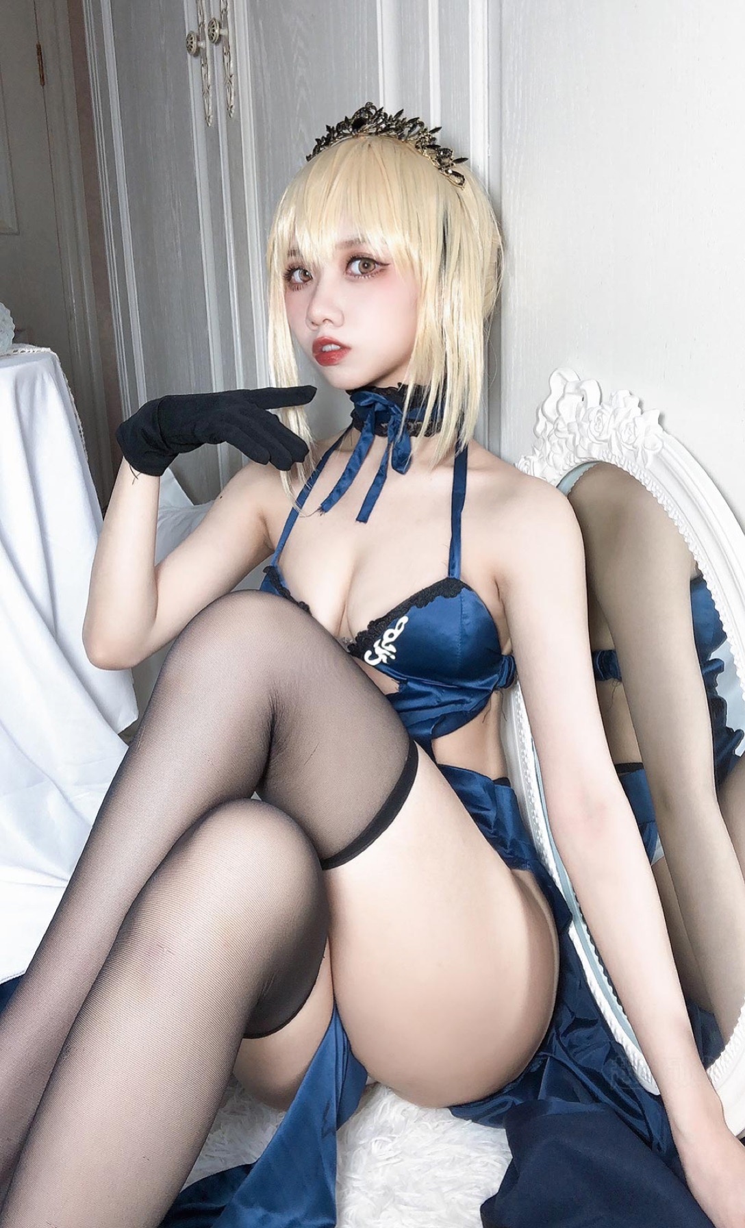 藍(lán)色情趣內(nèi)衣女孩的誘惑