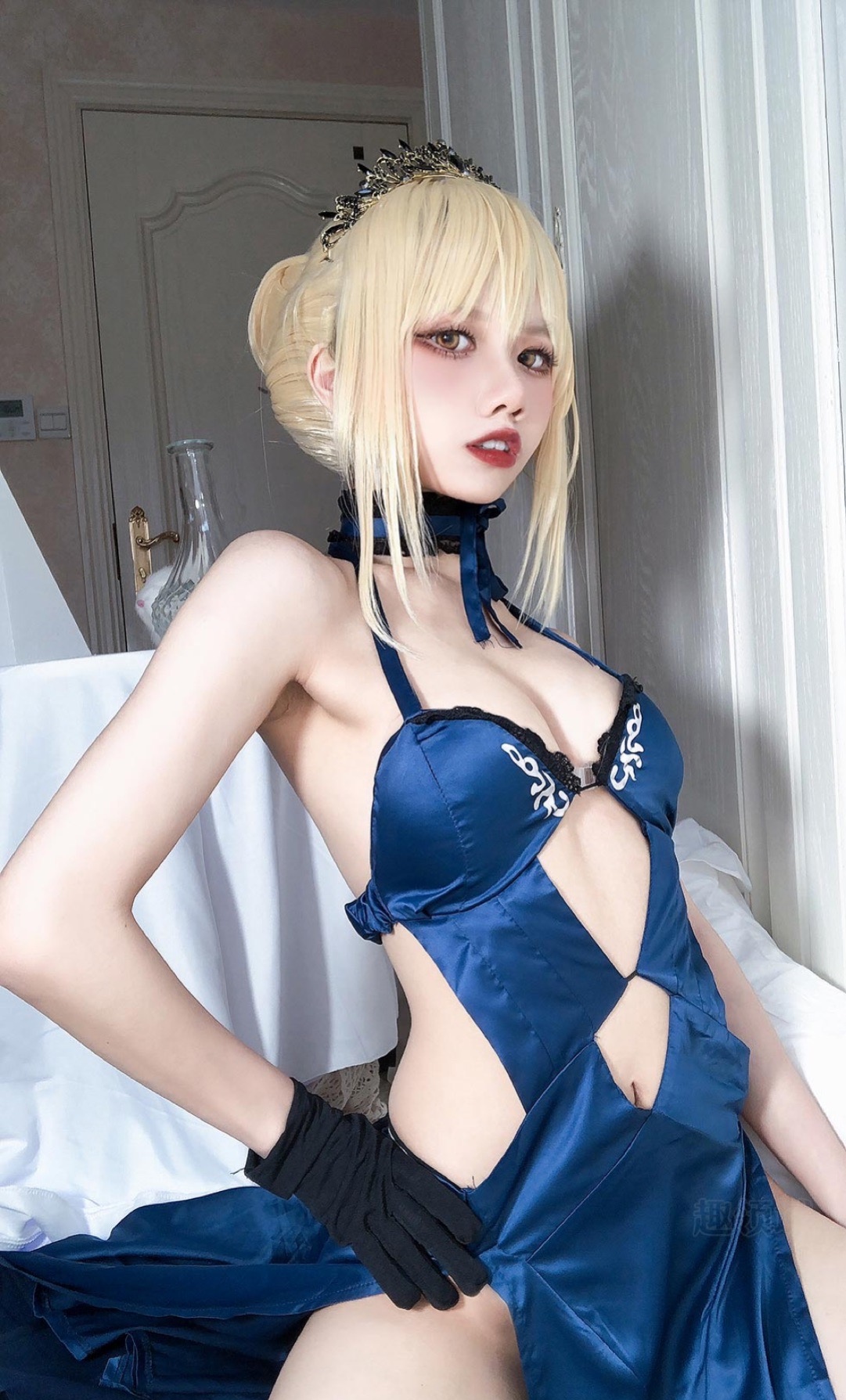 藍(lán)色情趣內(nèi)衣女孩的誘惑