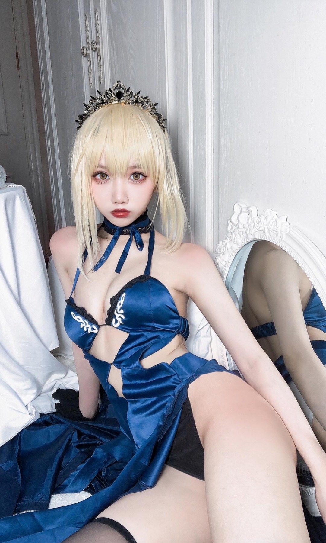 藍(lán)色情趣內(nèi)衣女孩的誘惑