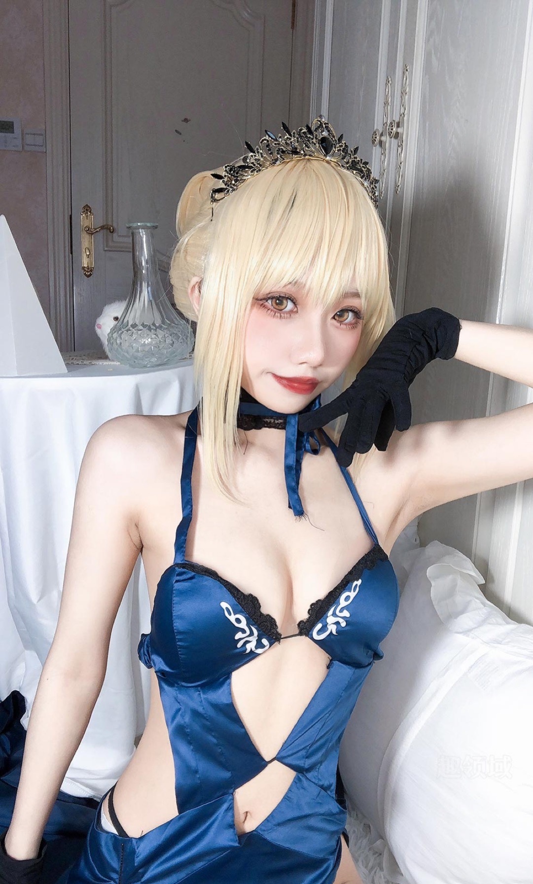 藍(lán)色情趣內(nèi)衣女孩的誘惑