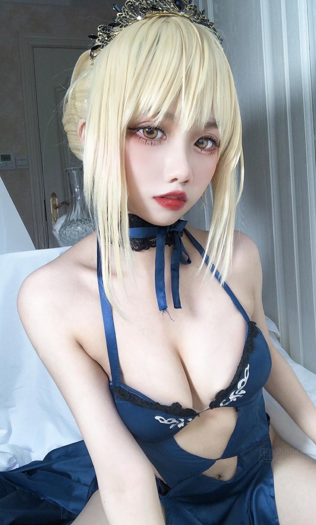 藍(lán)色情趣內(nèi)衣女孩的誘惑