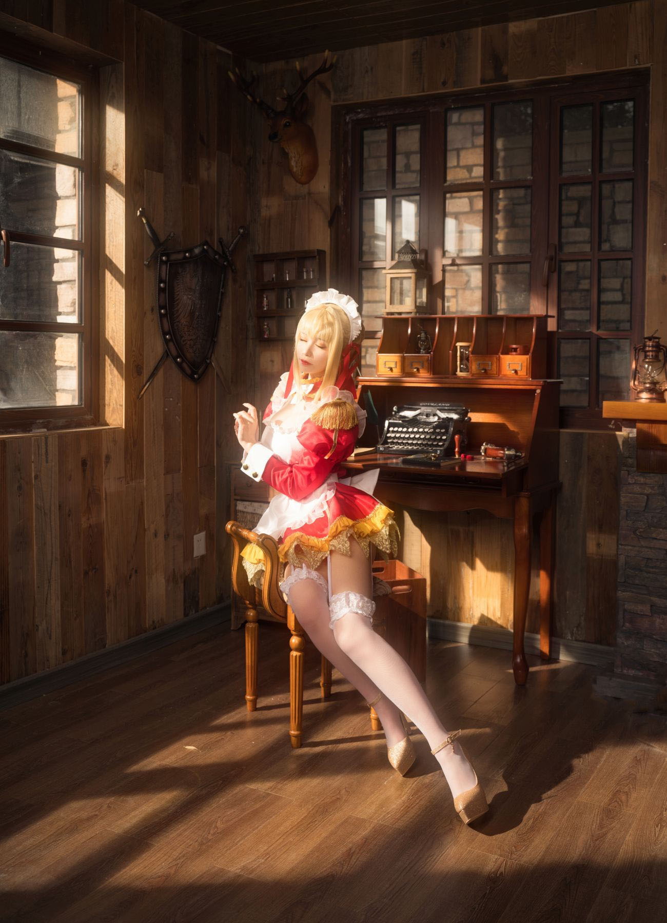 愛(ài)老師PhD 尼祿YD女仆