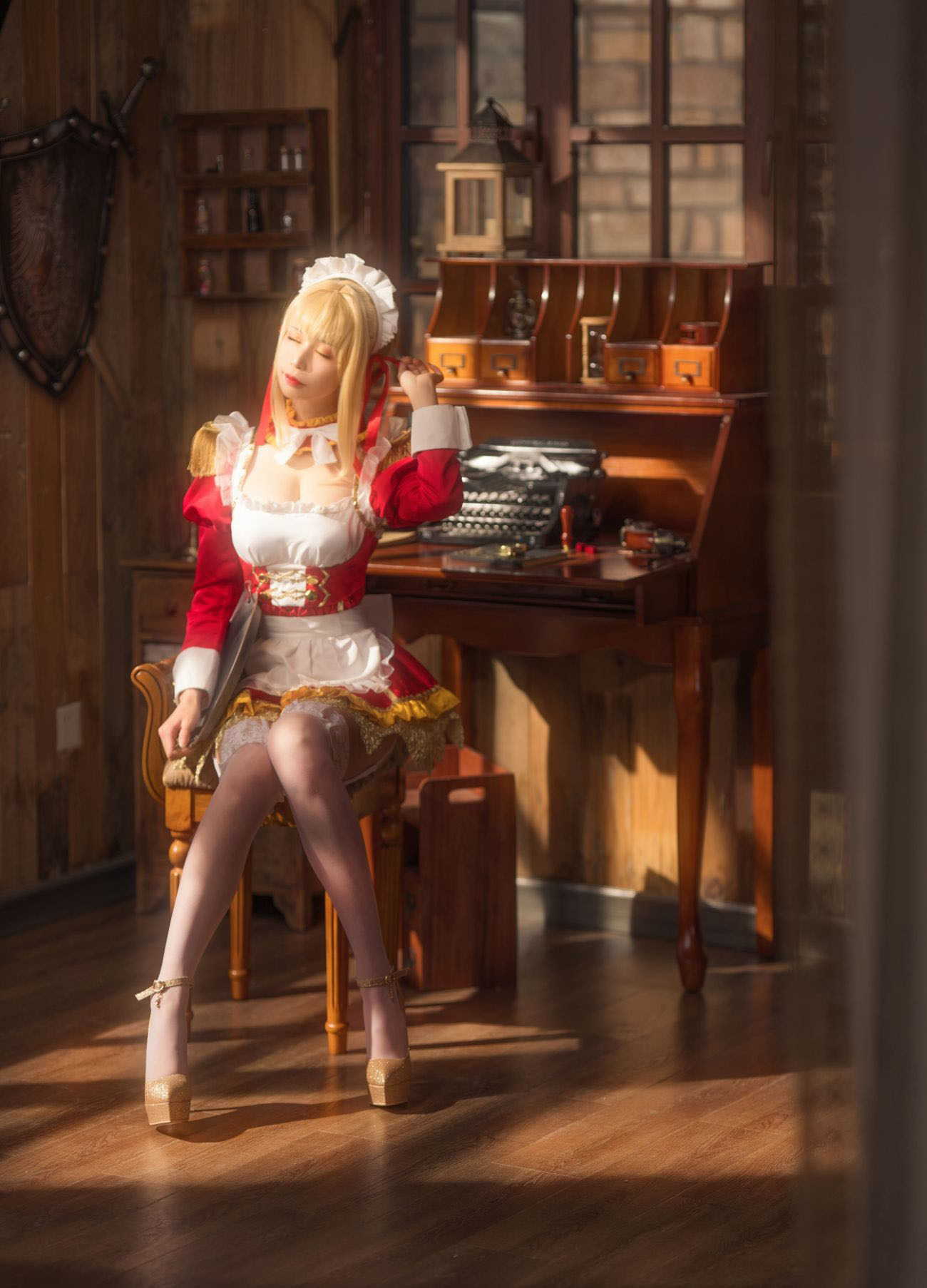 愛(ài)老師PhD 尼祿YD女仆