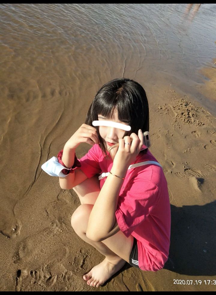 誘人美女的鮮嫩美腳