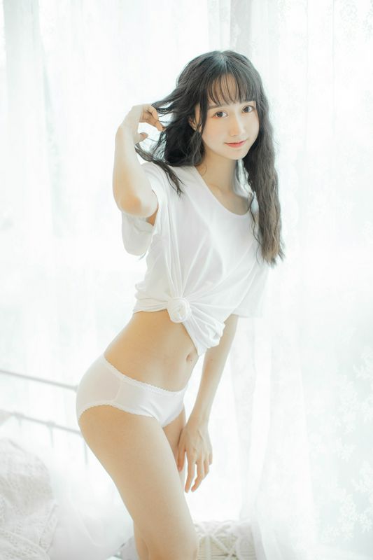 木綿綿3套內(nèi)衣寫真