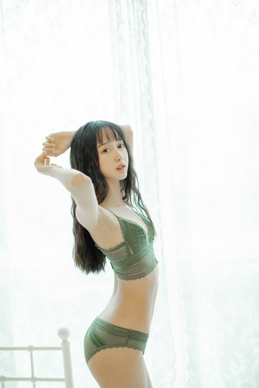 木綿綿3套內(nèi)衣寫真