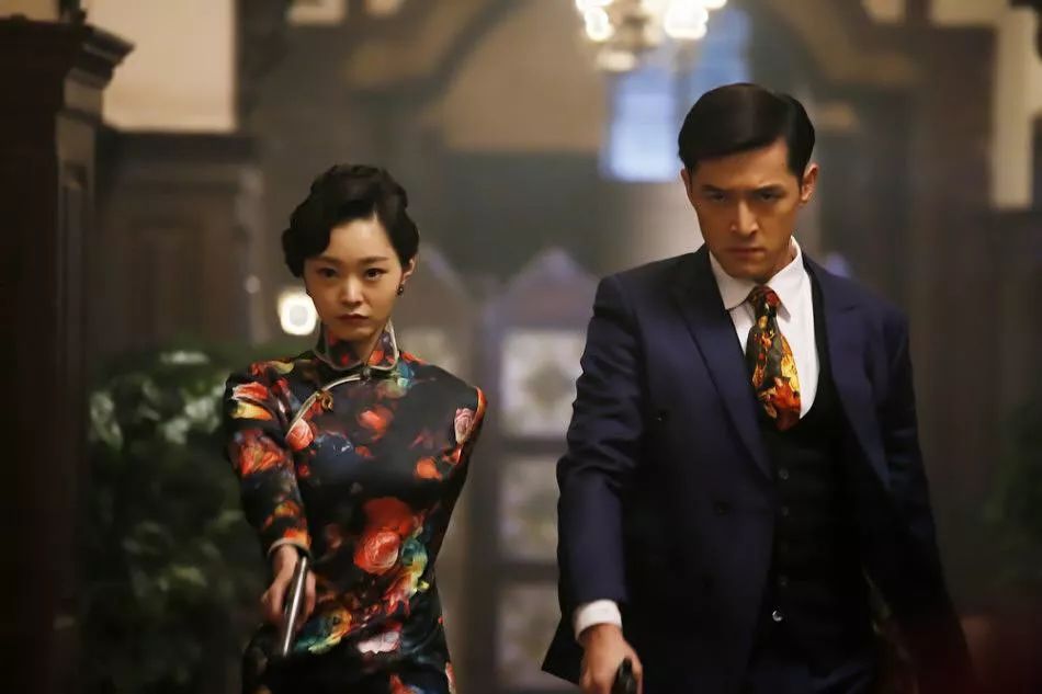 每個(gè)男人心里，住著一位旗袍美人
