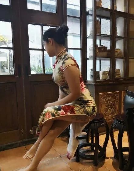 每個(gè)男人心里，住著一位旗袍美人