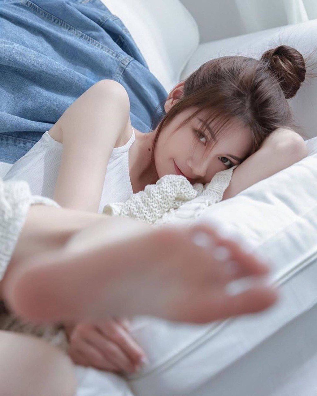 美腳玉足惹人憐 口含把玩欲還休 第三期