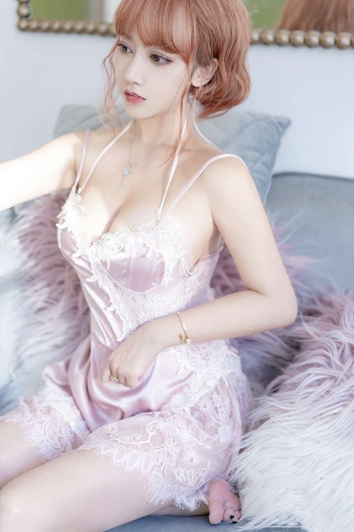睡衣公主米線線酥胸美臀