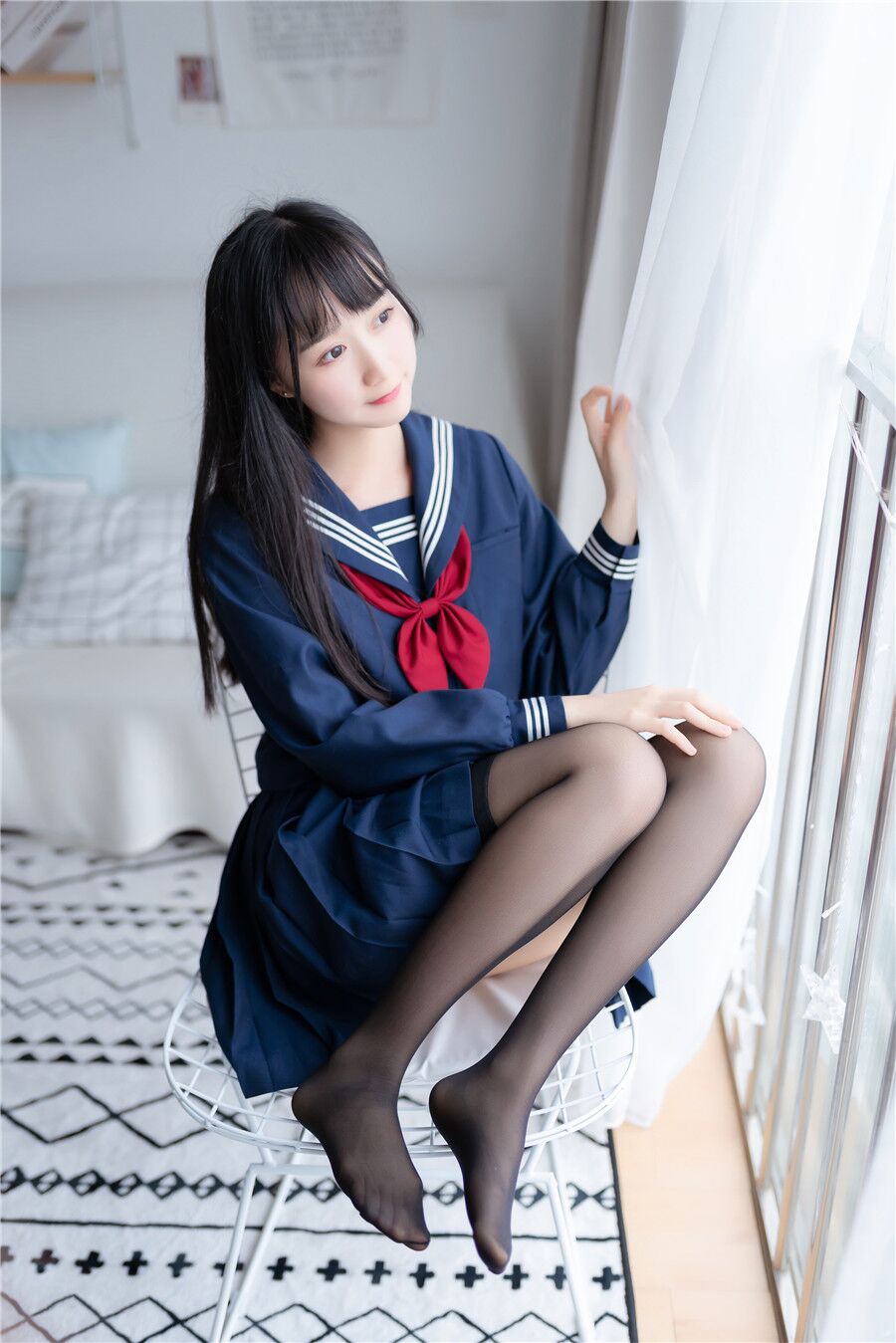 水手裝 黑絲小姐姐寫(xiě)真