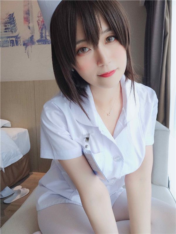 短發(fā)小護士