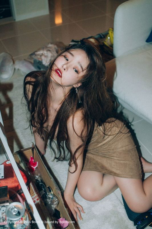 醉酒の人妻柳侑綺
