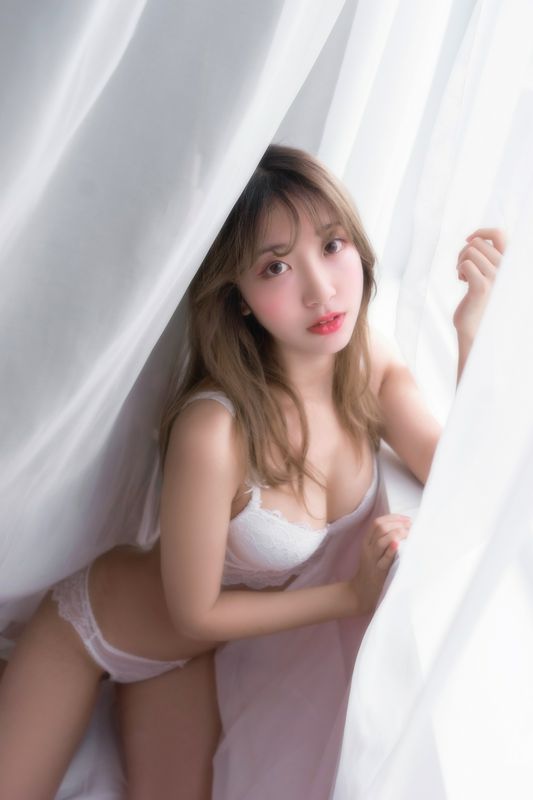 網(wǎng)紅美腿Coser黑川白色內(nèi)衣收藏版