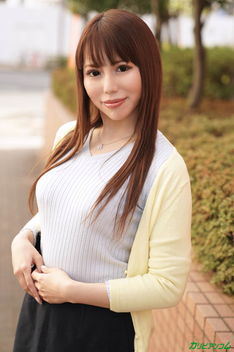 嫩穴輕熟女在家中突然被插直至內(nèi)射