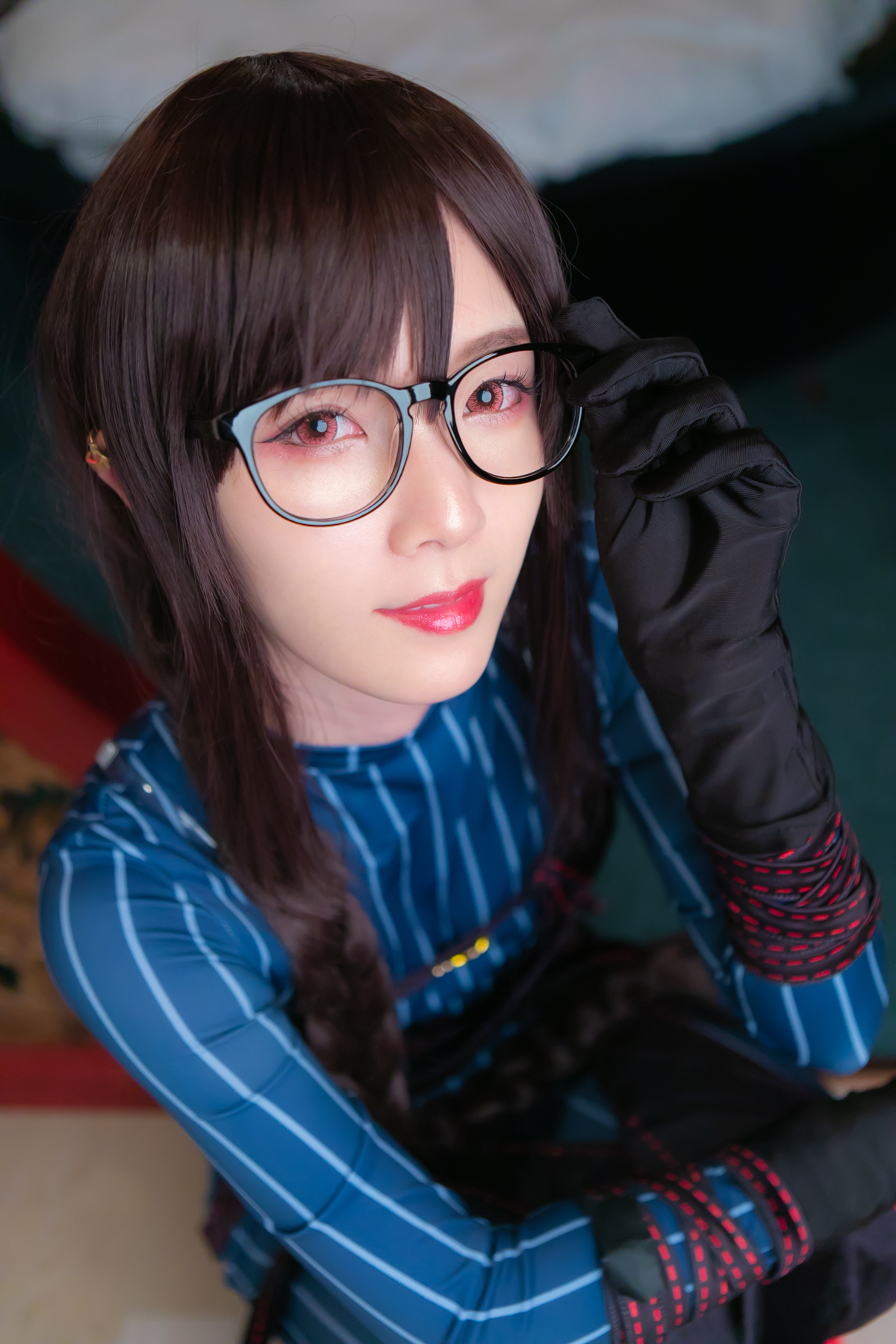 嬌嫩妹子肥臀太誘人了