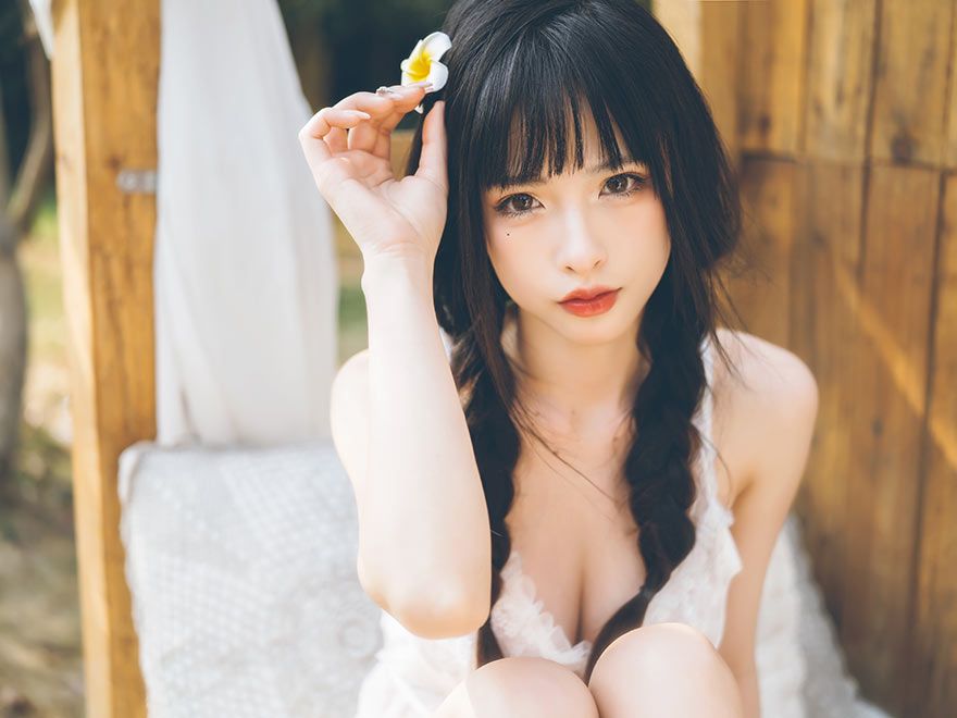 白裙清純小姐姐農(nóng)莊寫真