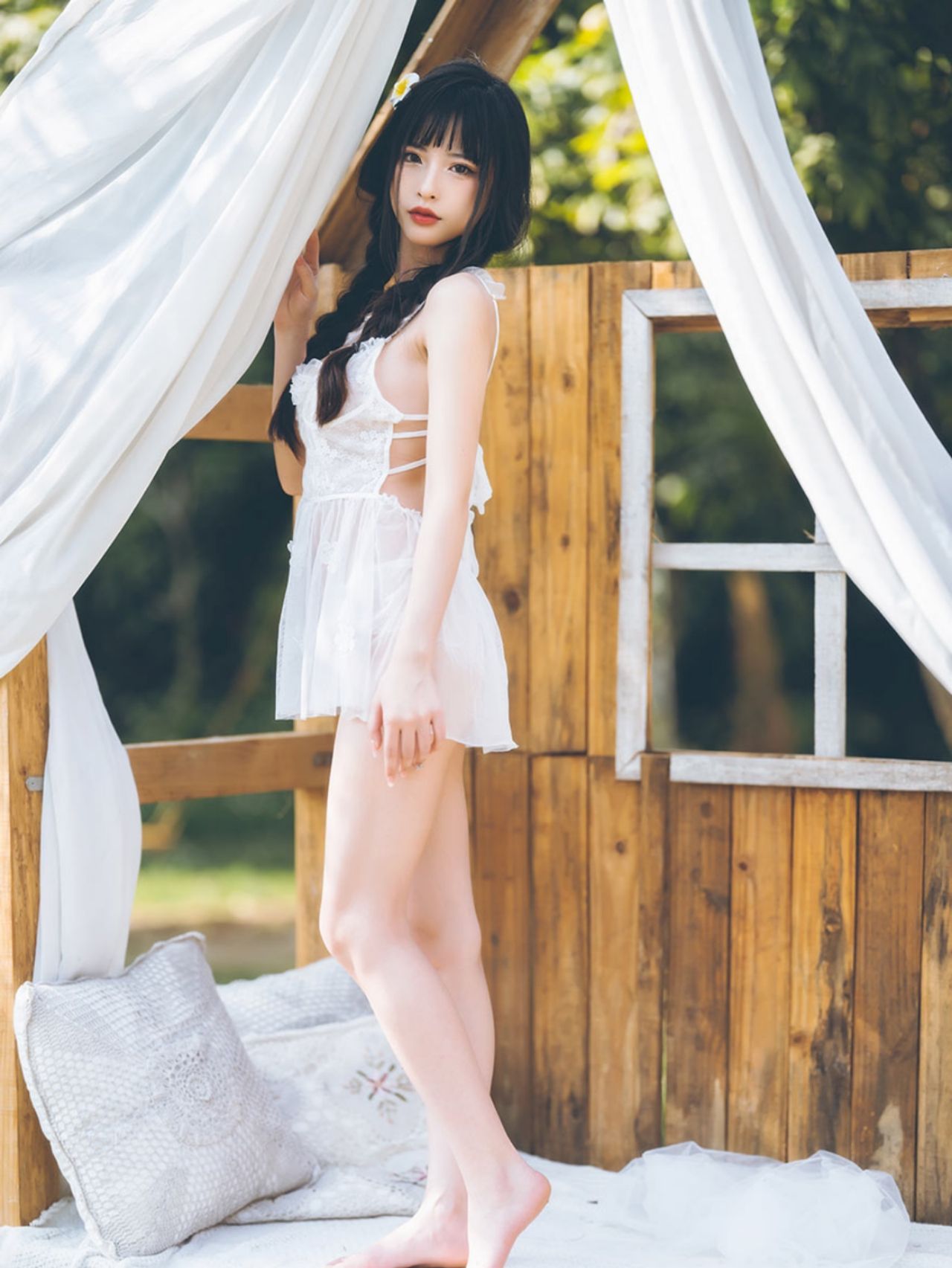 白裙清純小姐姐農(nóng)莊寫真
