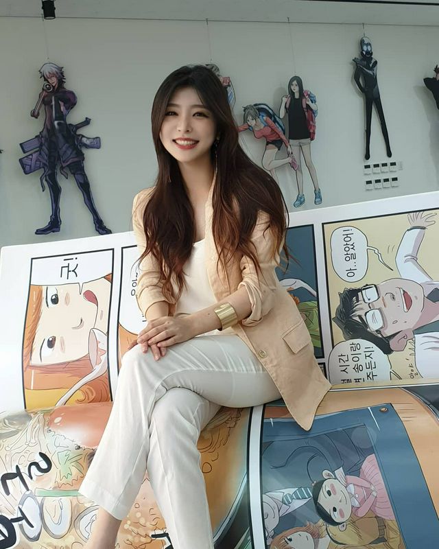 韓國(guó)正妹樸賢書B(niǎo)J女主播的泰國(guó)行又性感又清涼