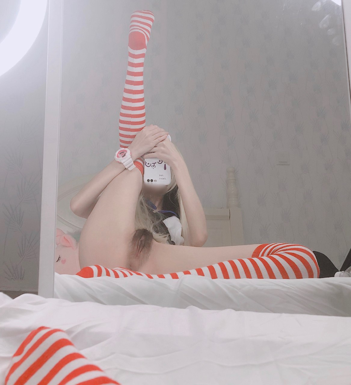 奶和屄都不錯的妹紙奈子
