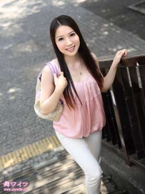 淑女被小哥上，滑入陰道抽插出了好多白色的液體是什么