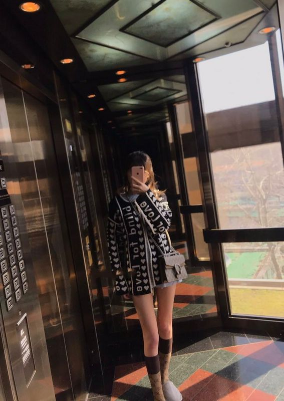 人前溫婉淑儀，人后悶騷放蕩
