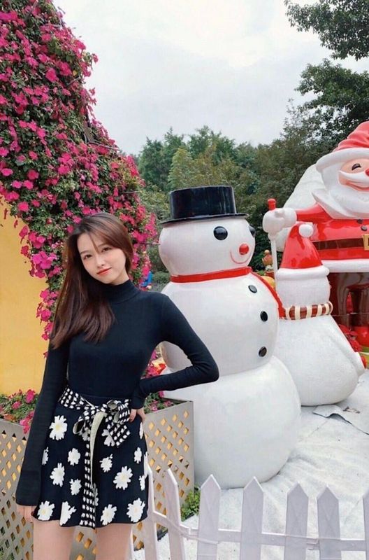 人前溫婉淑儀，人后悶騷放蕩