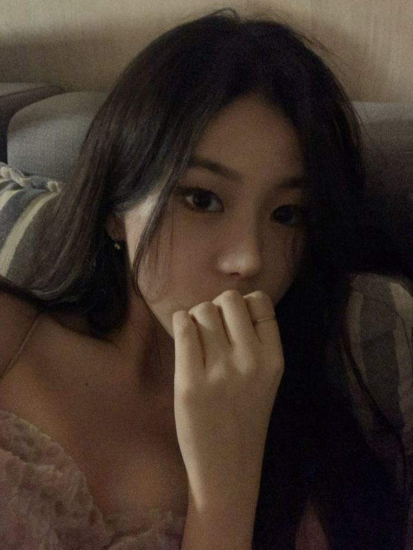 人前溫婉淑儀，人后悶騷放蕩