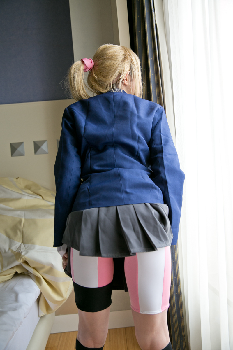 老色批們的最愛，無非就是：幼齒蘿莉粉咪咪，吹簫內(nèi)射嫩屄屄