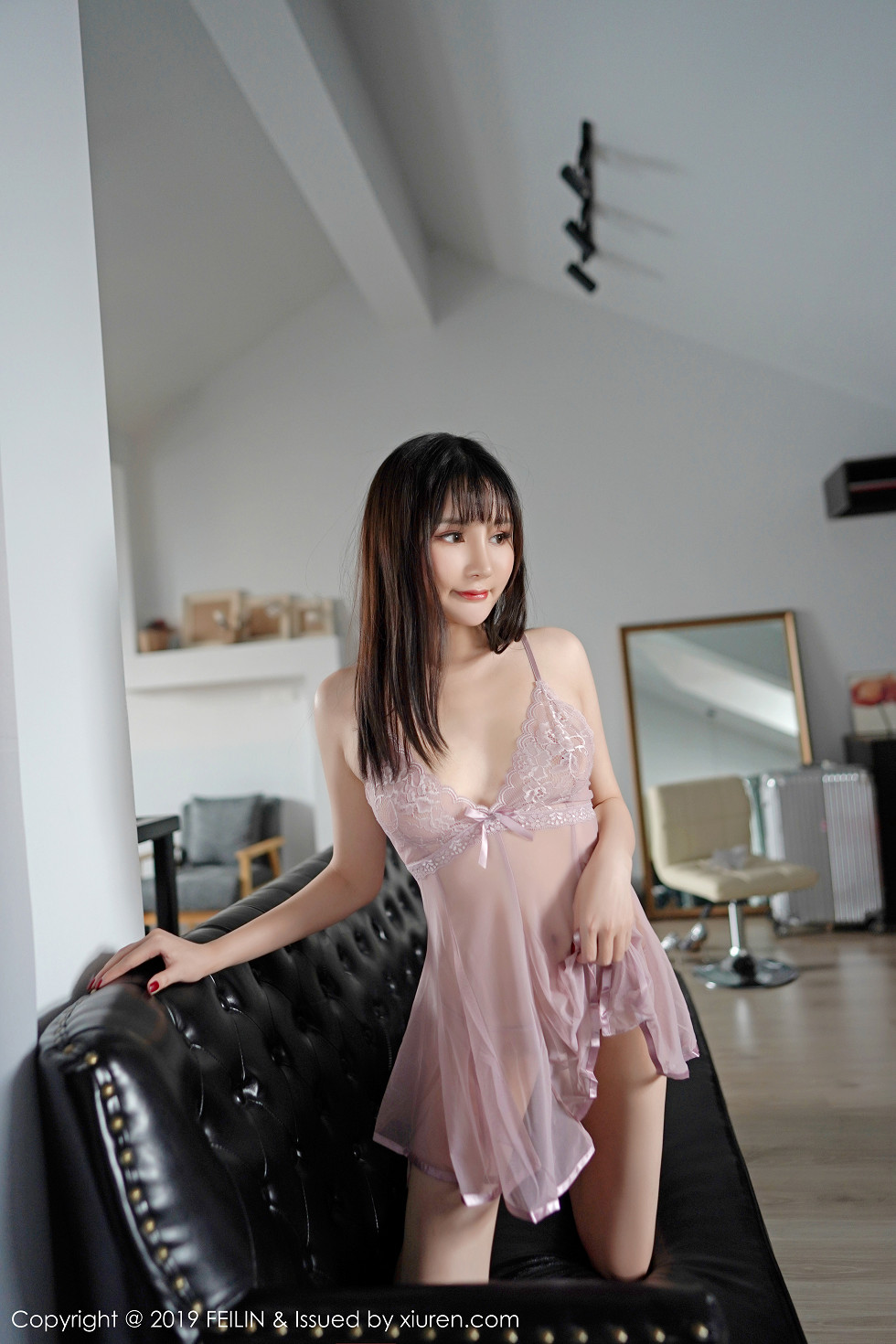 新人嫩模青妍Celina居家私房透視薄紗內(nèi)衣撩人