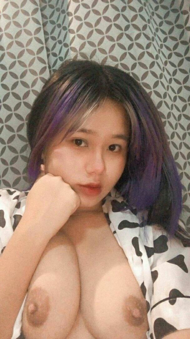 露臉美女4 7月24日更新