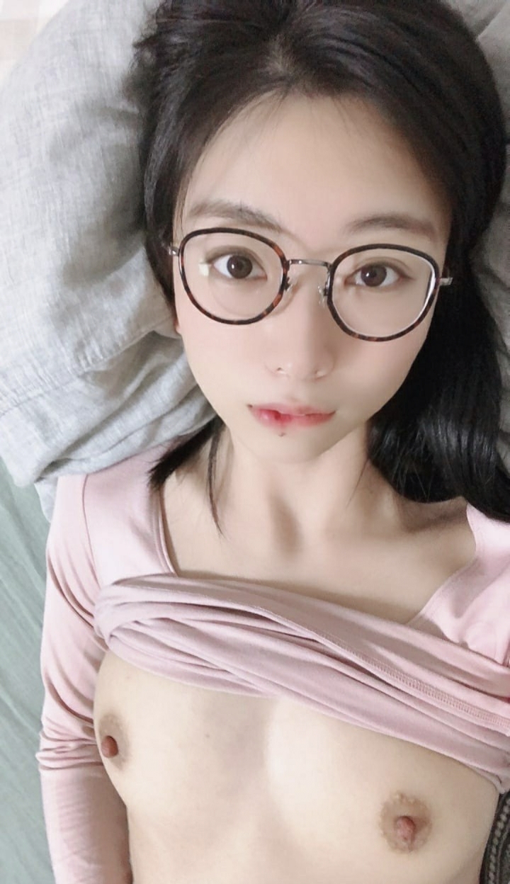 072901 露臉美女