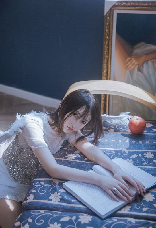 風(fēng)騷的女秘書