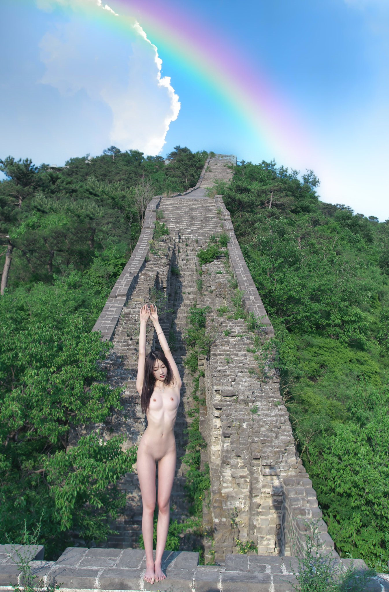 圓圓的翹臀，長(zhǎng)長(zhǎng)的大腿，白白的奶子，都是你喜歡的美嬌娘，第一季