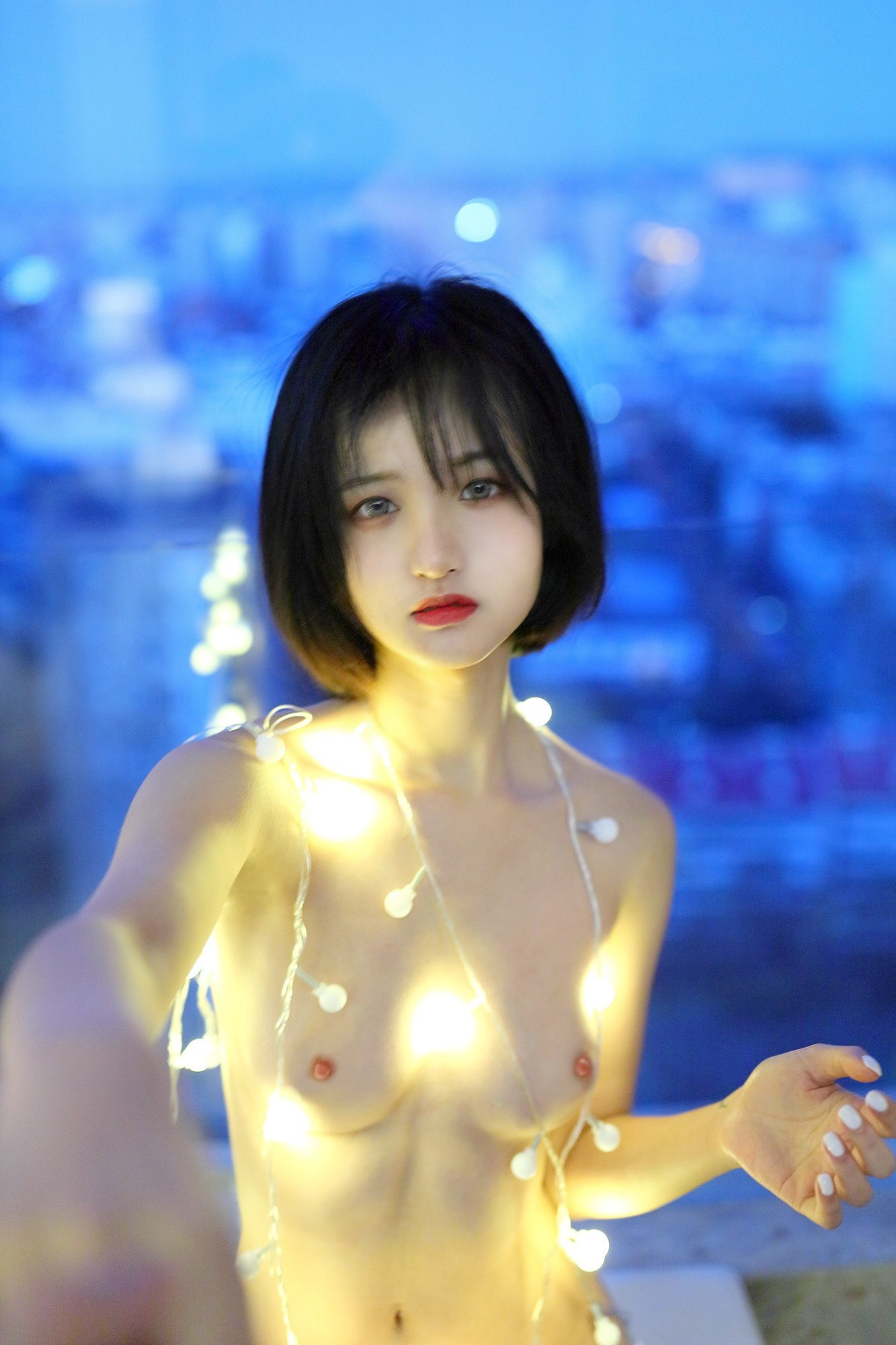 圓圓的翹臀，長(zhǎng)長(zhǎng)的大腿，白白的奶子，都是你喜歡的美嬌娘，第一季