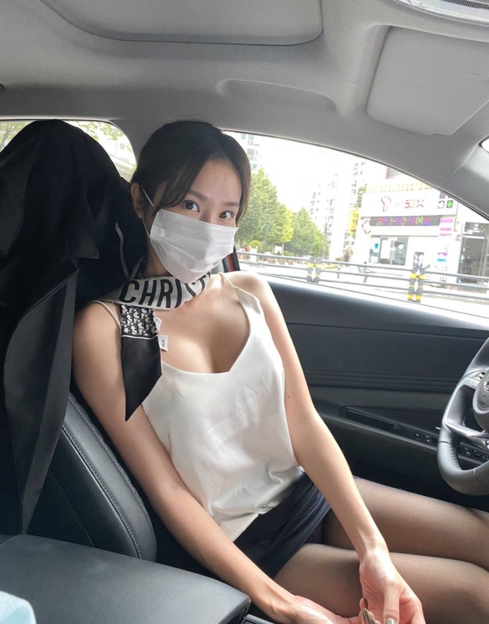 開車去發(fā)騷 一起來看看車中春色