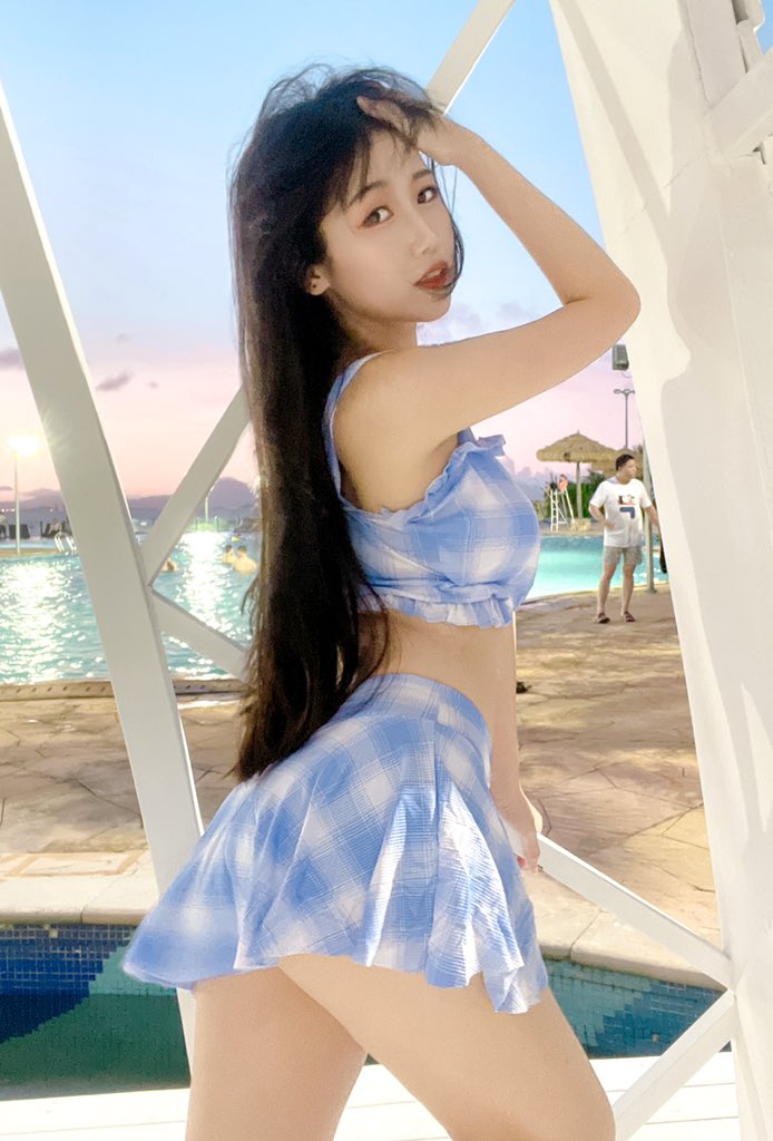 絲襪美腿又來了擼吧