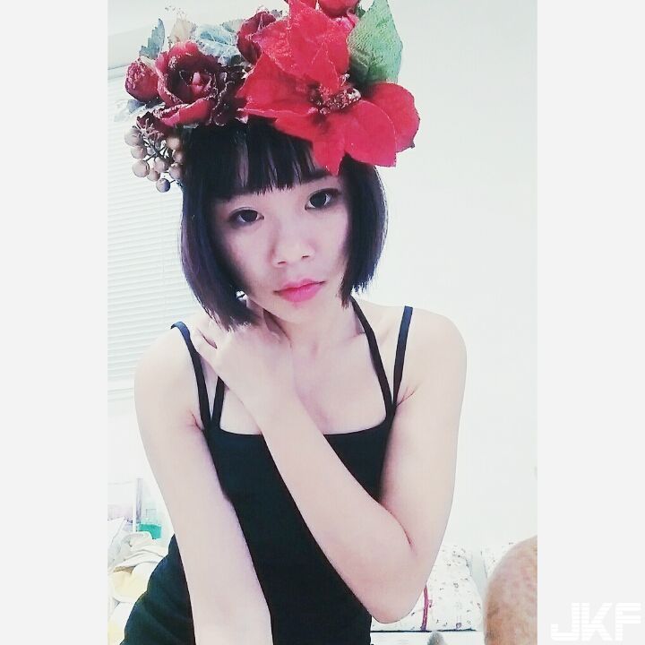 世新超有個(gè)性短發(fā)正妹林佳諭無辜萌眼