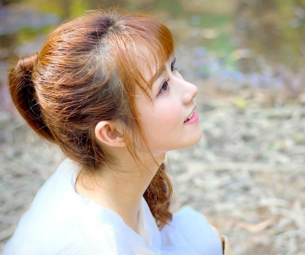 森系女神清晨綠野寫(xiě)真私照