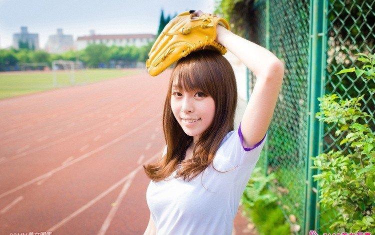 愛情操場上的親純妹妹寫真