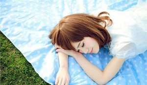 春日里的小清新美眉與桃花唯美時尚寫真