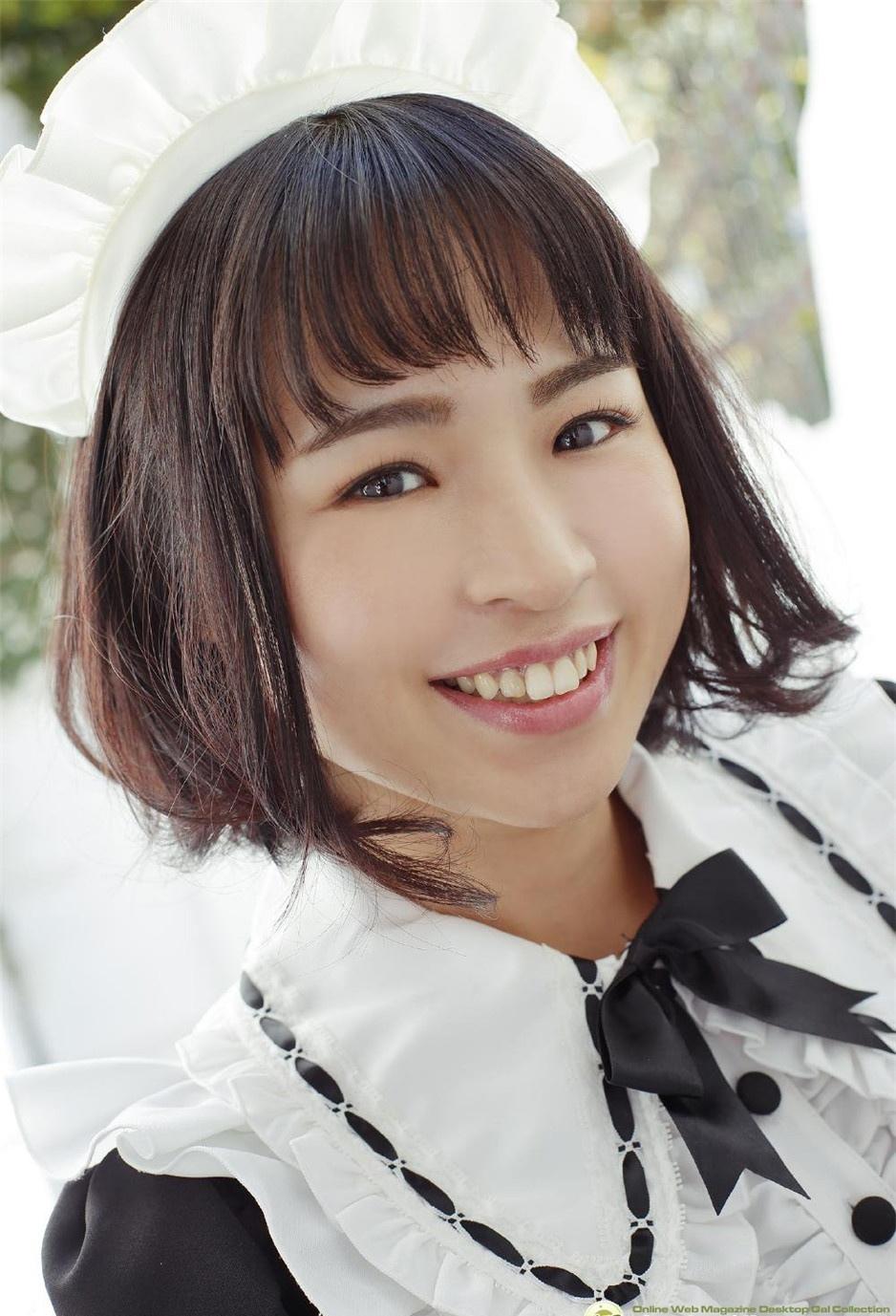 90后短發(fā)女神性感撩人女仆裝寫真