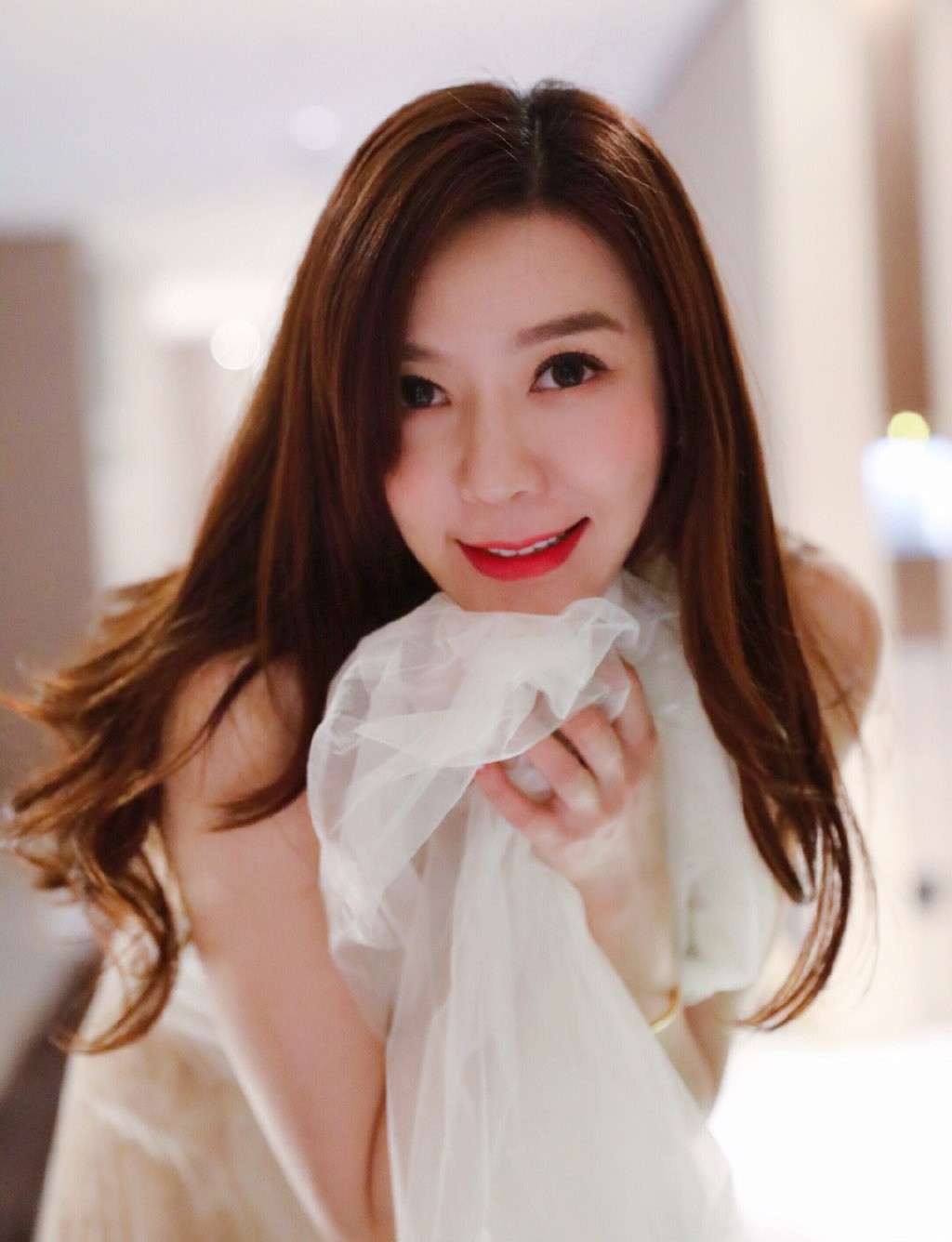 周韋彤紗裙唯美仙氣活動(dòng)照?qǐng)D片