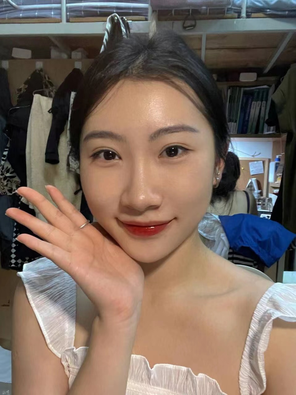 露臉反差婊，你騷或不騷的樣子我都有