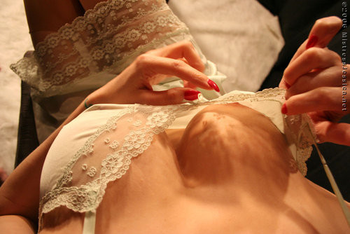 好乳知時(shí)節(jié) 這次還是奶子 又白又大